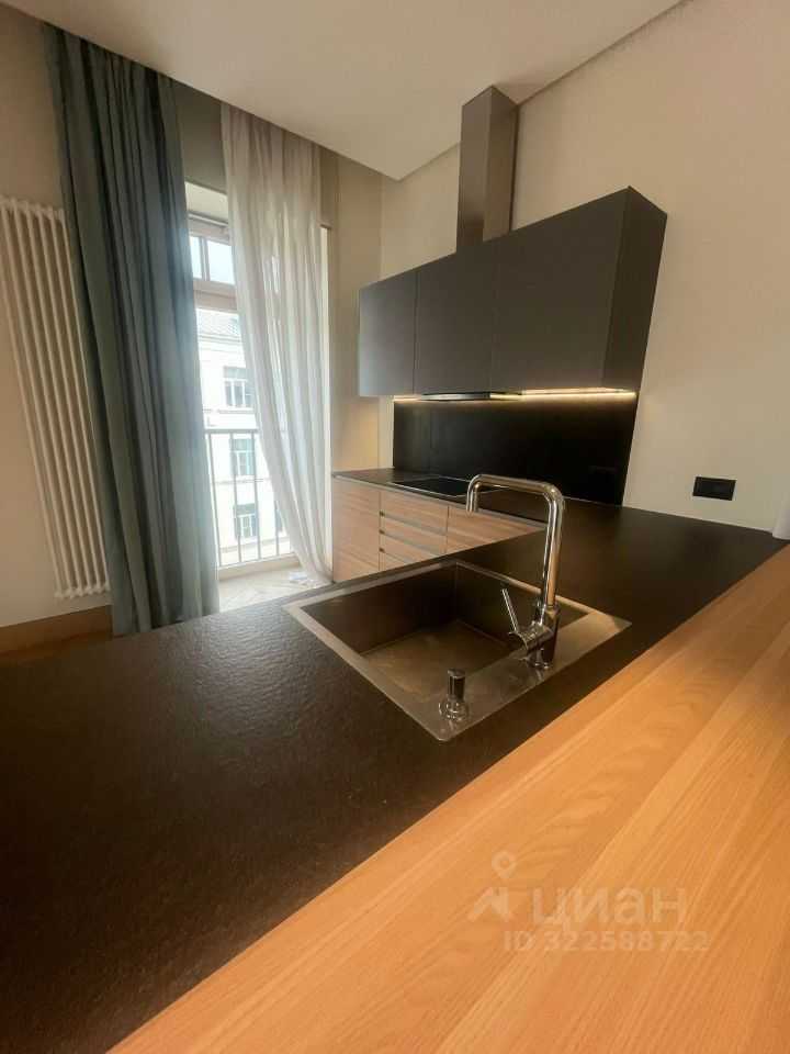 4-комнатная квартира, 104 м² — фотография 3