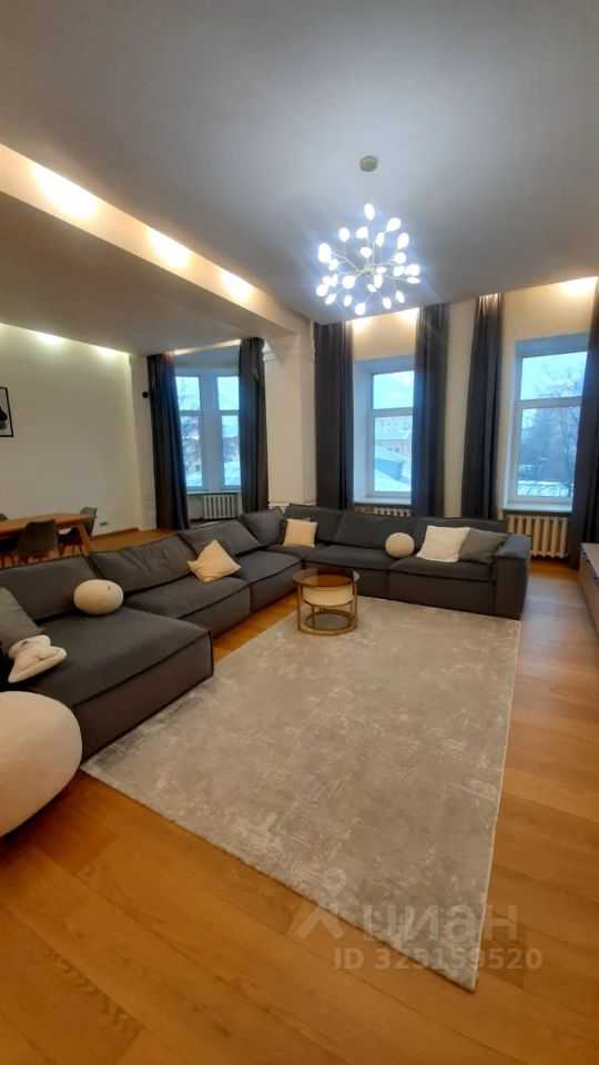 5-комнатная квартира, 212 м²