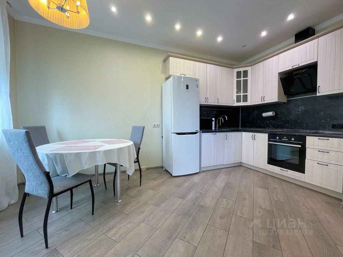 2-комнатная квартира, 72 м² — фотография 2