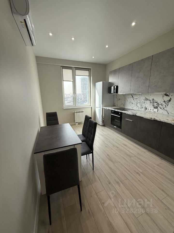 2-комнатная квартира, 55 м² — фотография 2