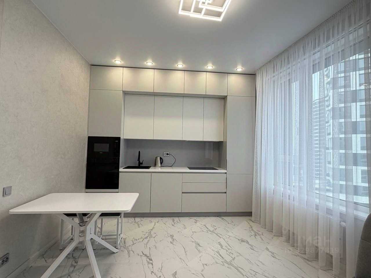 1-комнатная квартира, 50 м² — фотография 2