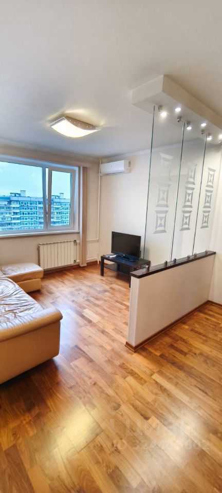 3-комнатная квартира, 77 м² — фотография 2