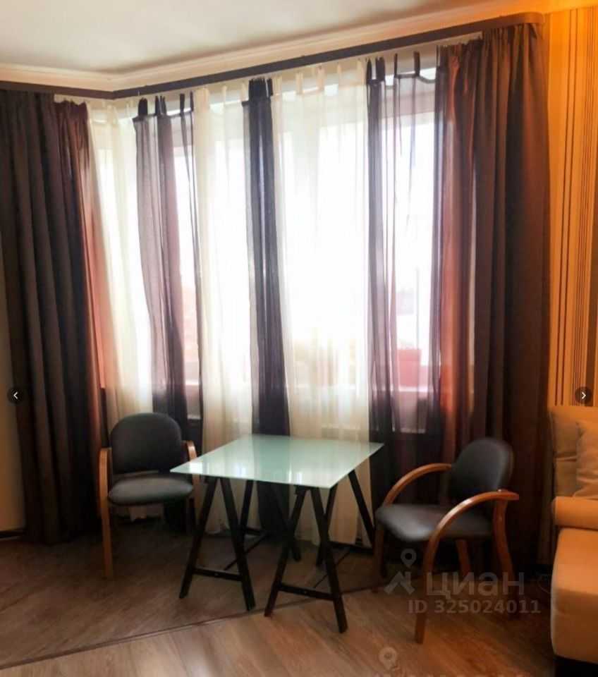 1-комнатная квартира, 50 м² — фотография 3