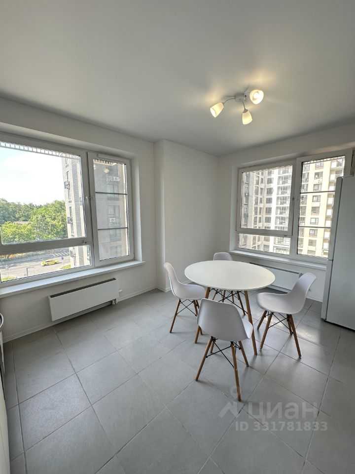 3-комнатная квартира, 77 м² — фотография 3