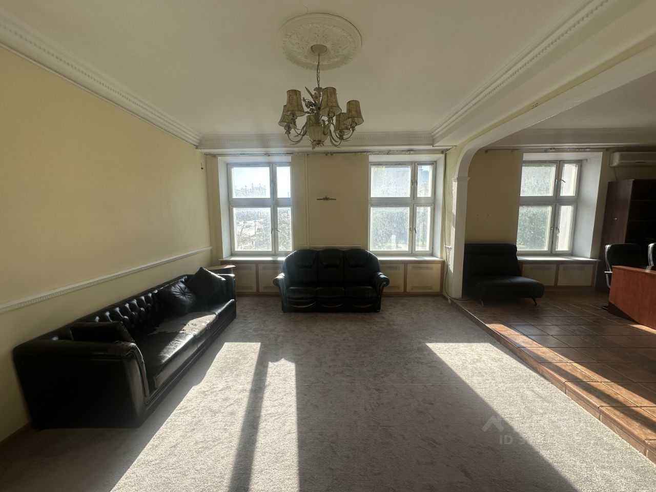 4-комнатная квартира, 155 м² — фотография 2