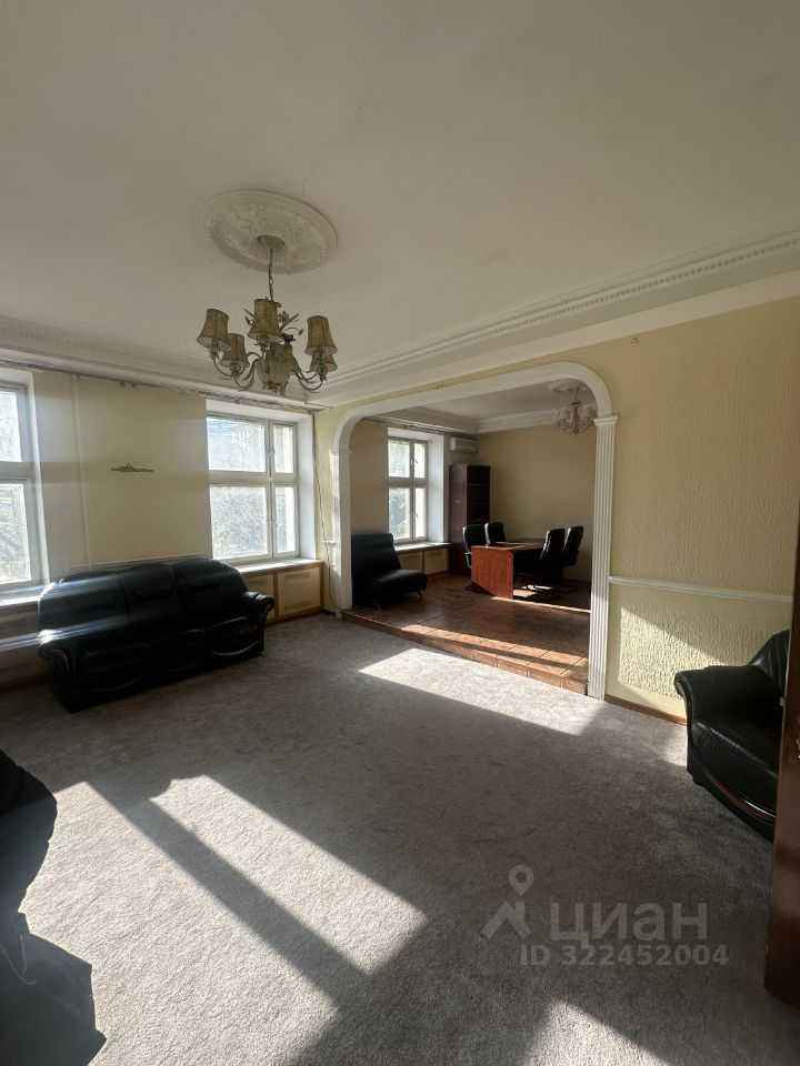 4-комнатная квартира, 155 м²