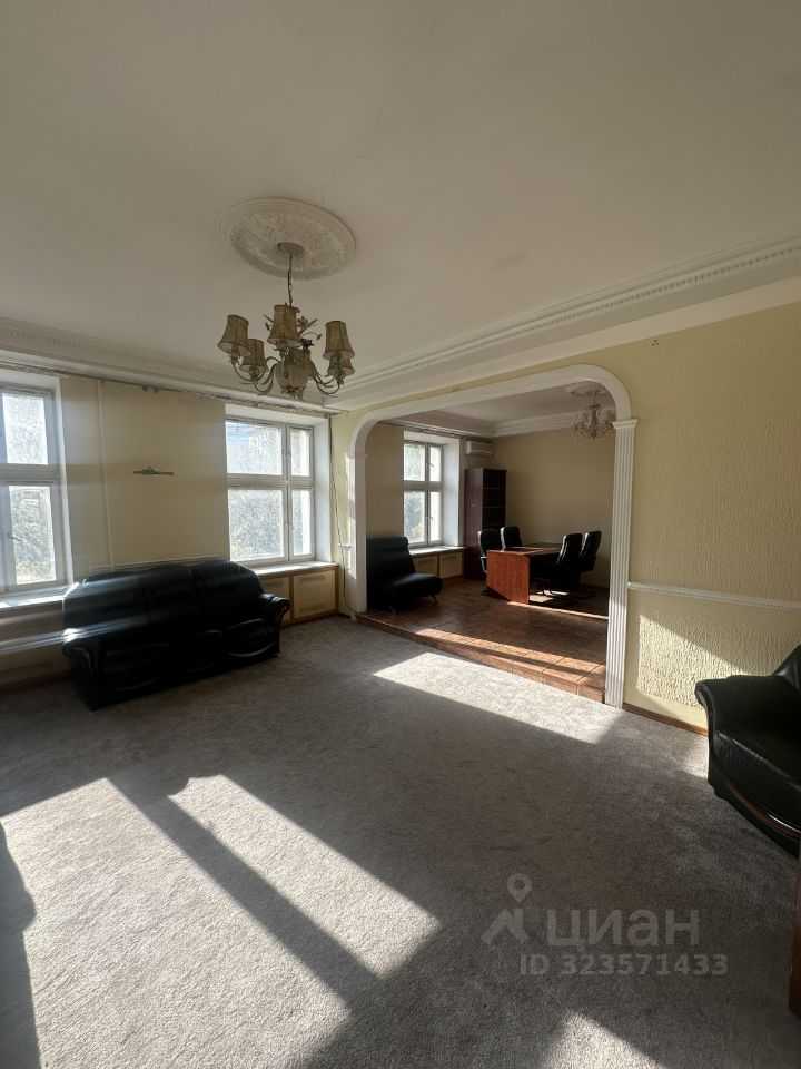 4-комнатная квартира, 155 м² — фотография 3