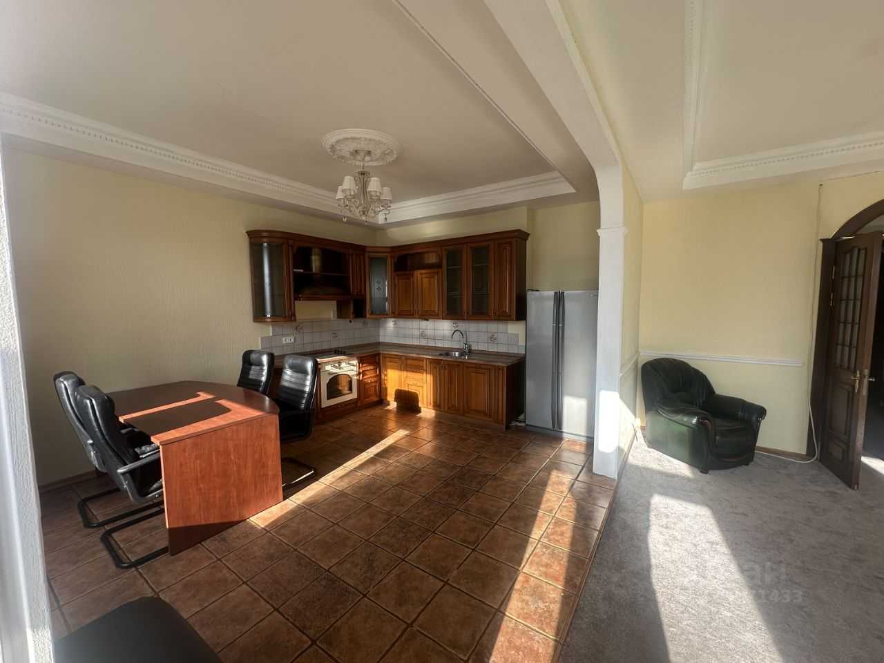 4-комнатная квартира, 155 м² — фотография 2