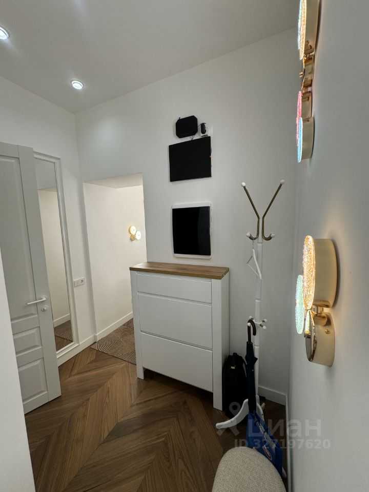 2-комнатная квартира, 71 м² — фотография 3
