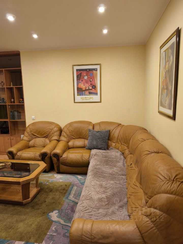 2-комнатная квартира, 61 м² — фотография 3