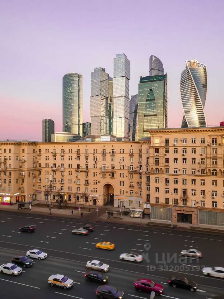 2-комнатная квартира, 56 м² — фотография 2