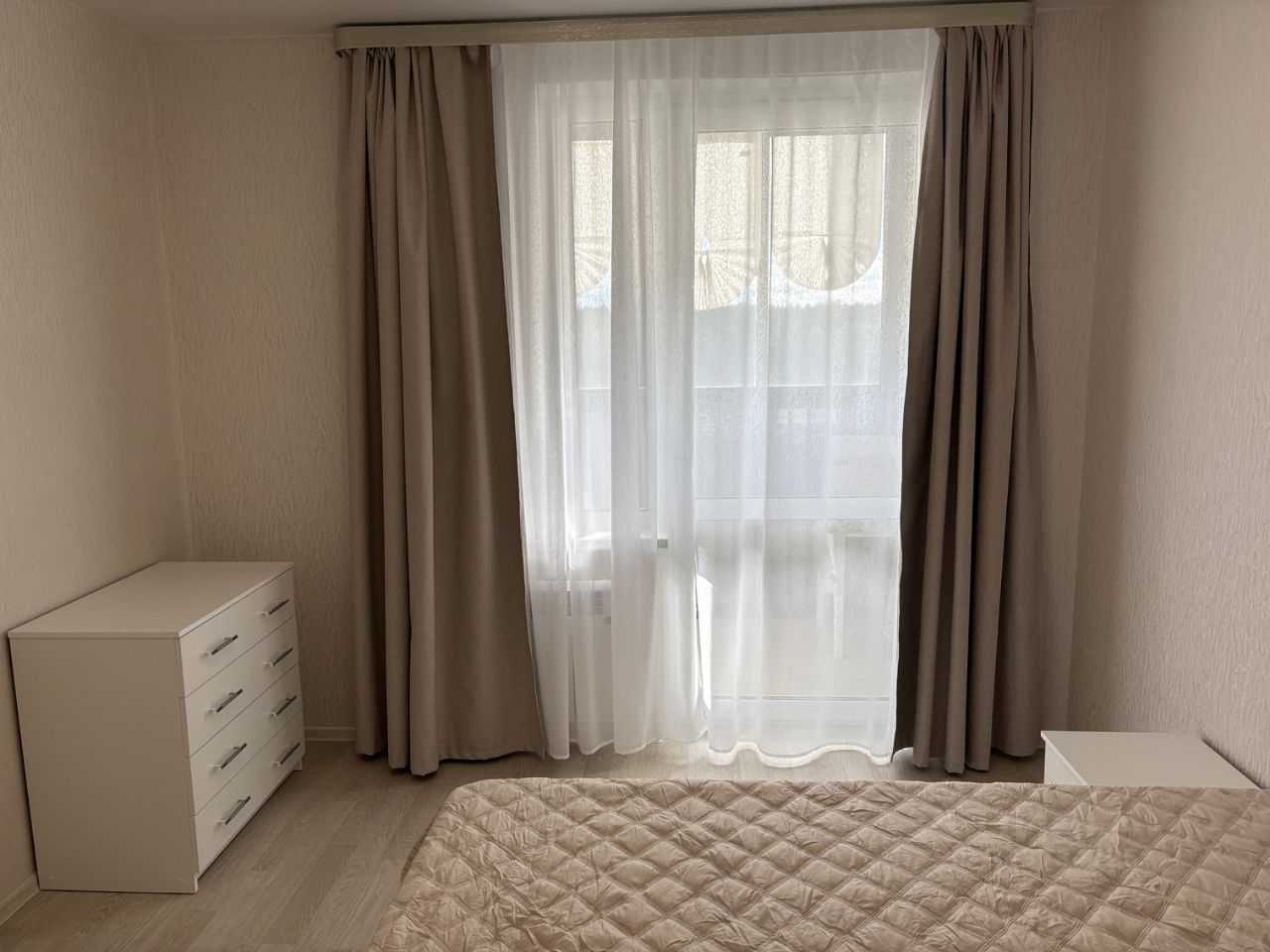 3-комнатная квартира, 77 м² — фотография 2