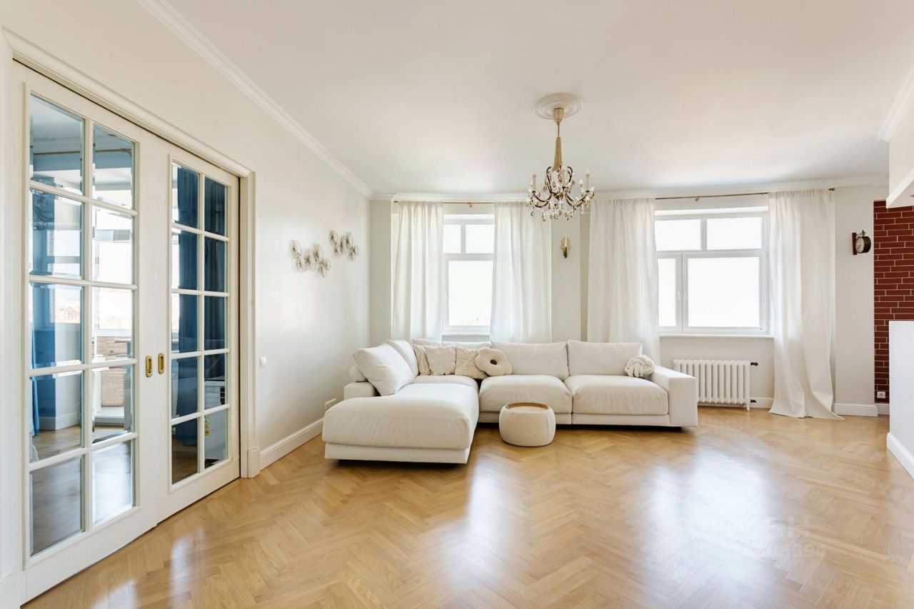 4-комнатная квартира, 132 м²