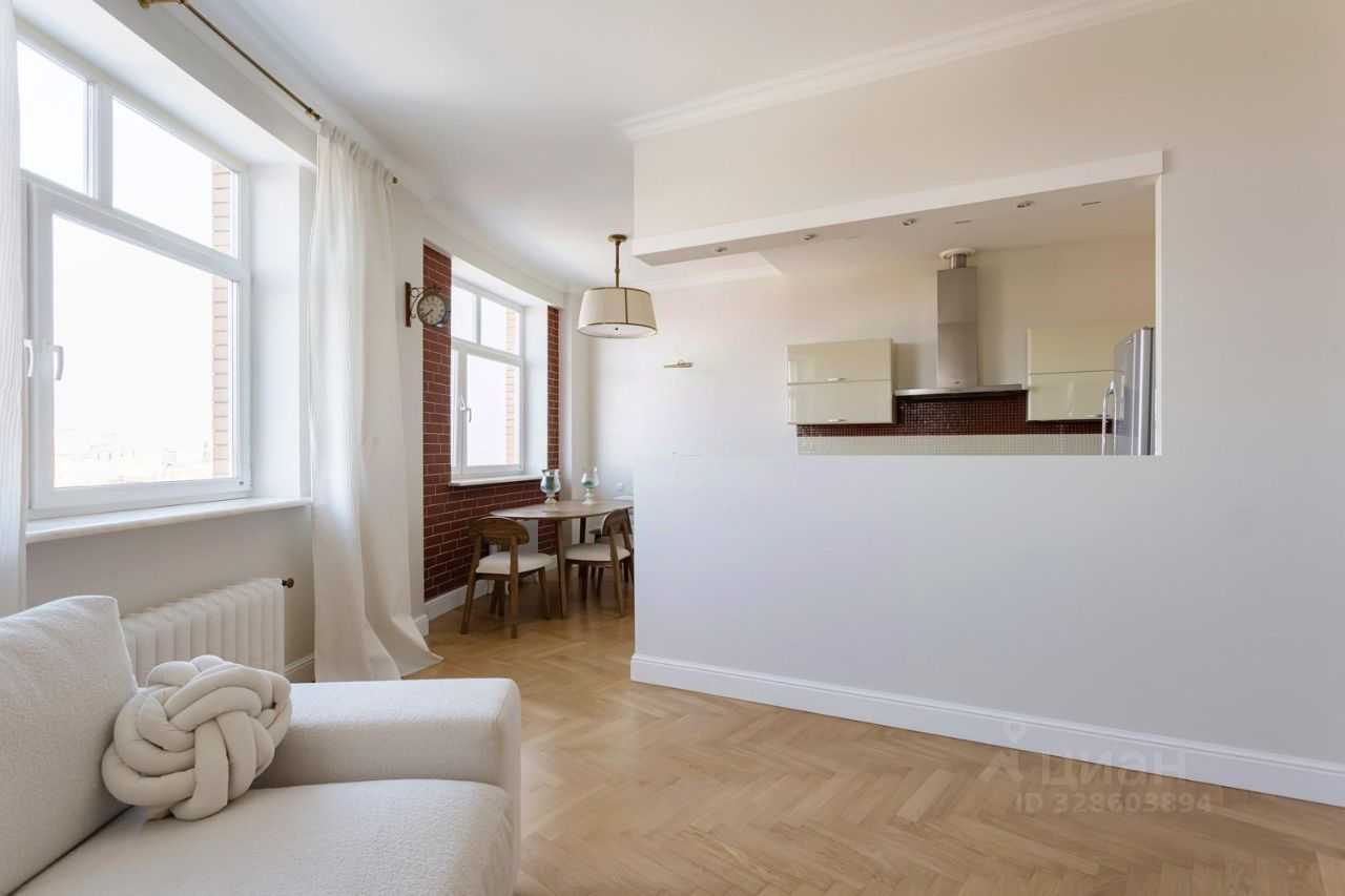 4-комнатная квартира, 132 м² — фотография 2