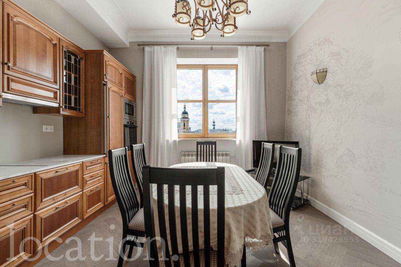 4-комнатная квартира, 120 м²