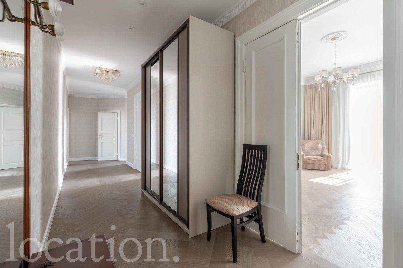 4-комнатная квартира, 120 м² — фотография 3
