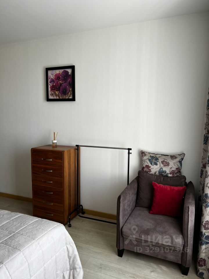 2-комнатная квартира, 67 м² — фотография 3