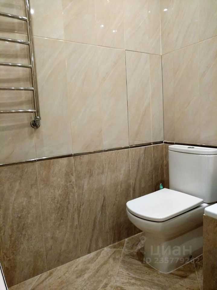 2-комнатная квартира, 67 м² — фотография 2