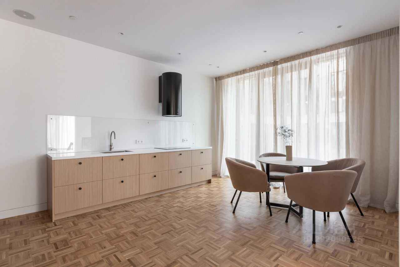 3-комнатная квартира, 143,5 м² — фотография 2