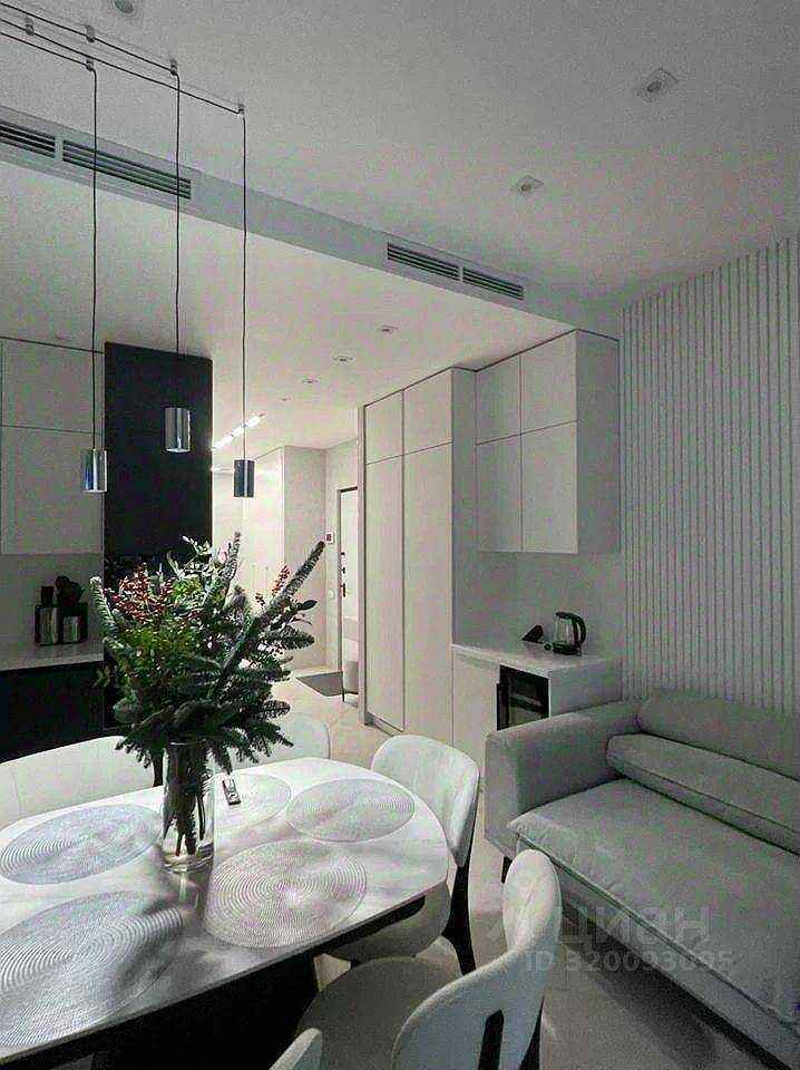 4-комнатная квартира, 98 м² — фотография 2