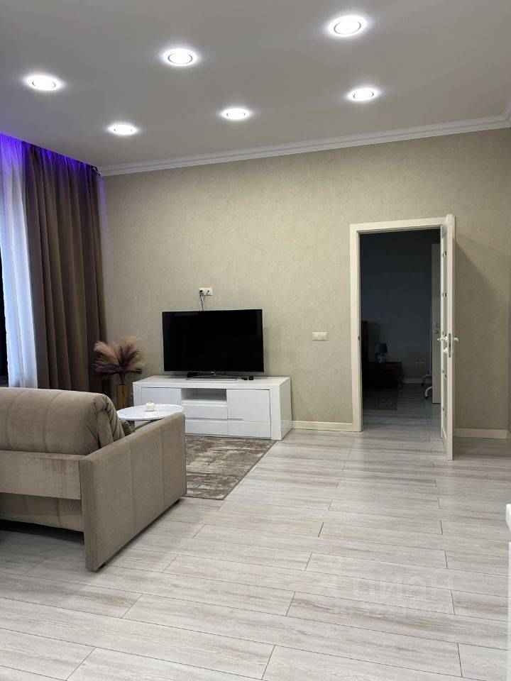 2-комнатная квартира, 68 м² — фотография 3
