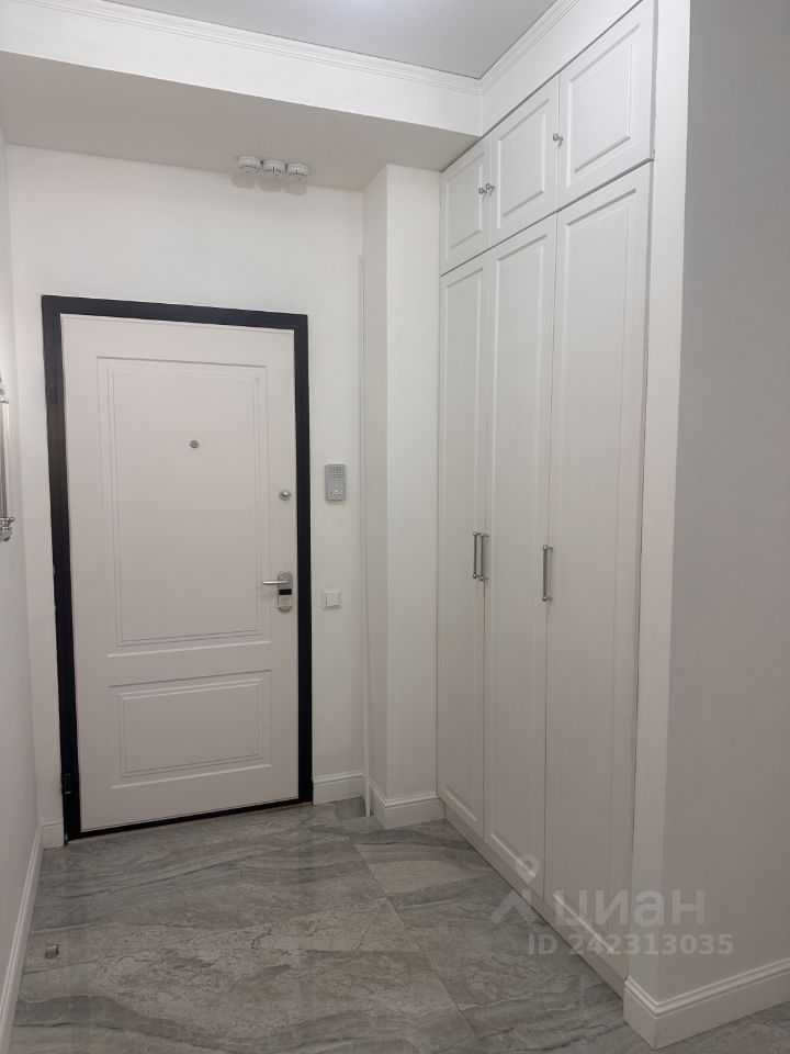3-комнатная квартира, 72 м² — фотография 3