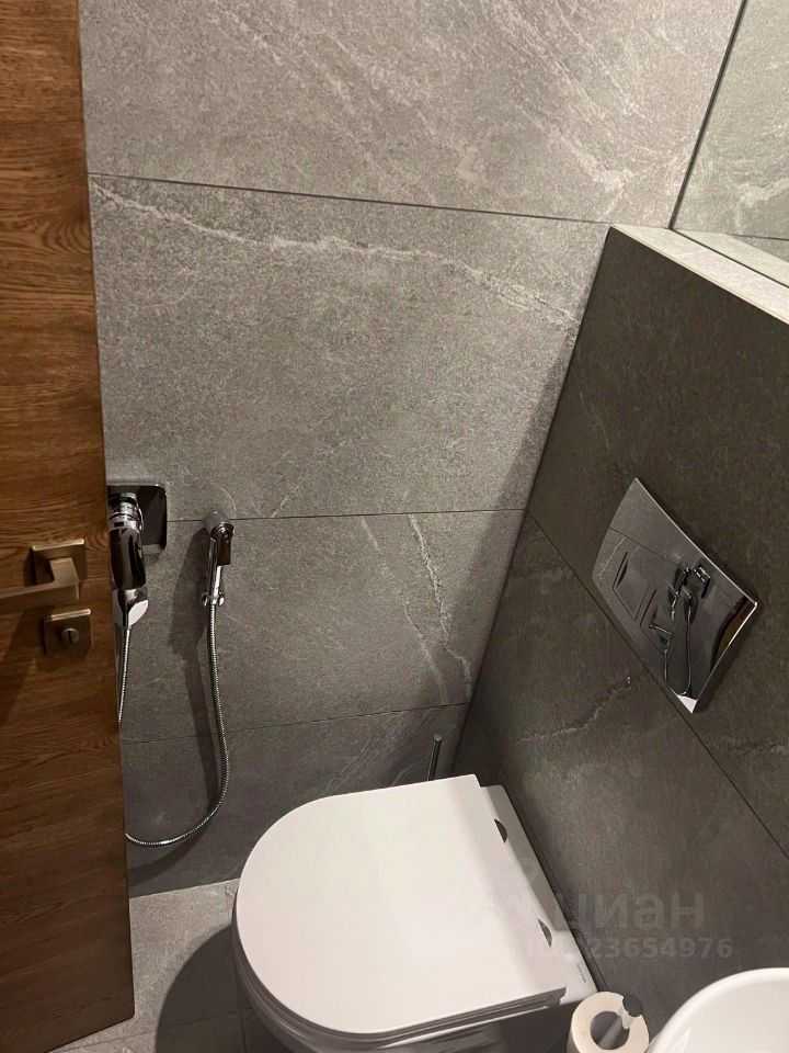 2-комнатная квартира, 65 м² — фотография 3