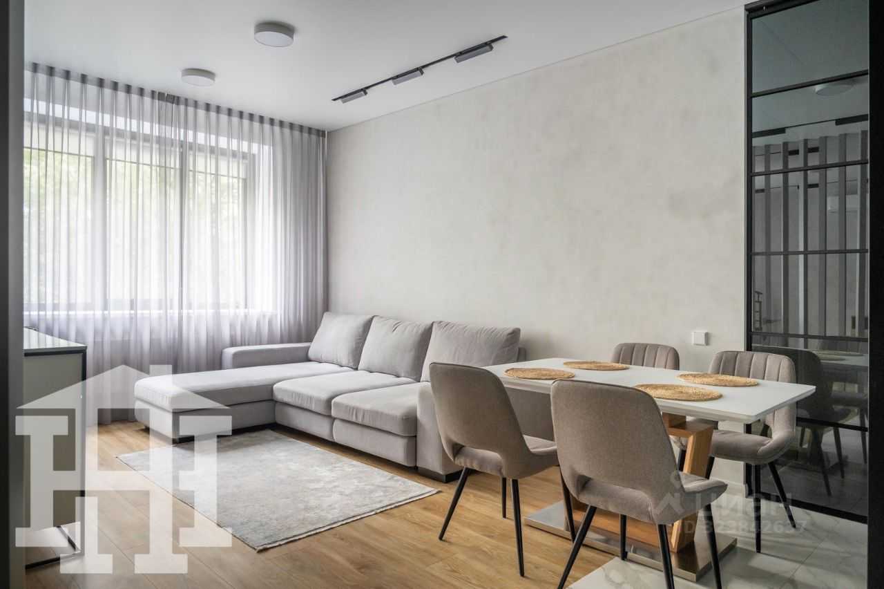 2-комнатная квартира, 75 м² — фотография 3