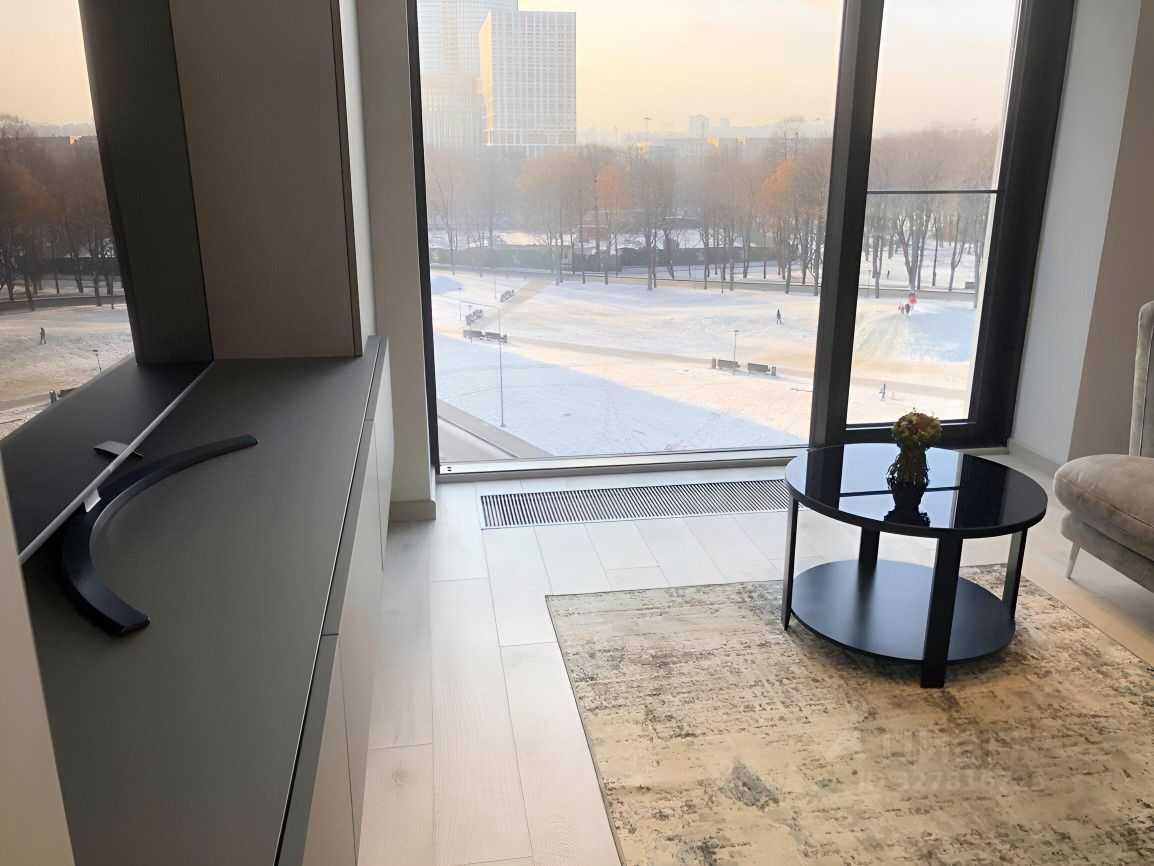 1-комнатная квартира, 52 м² — фотография 2