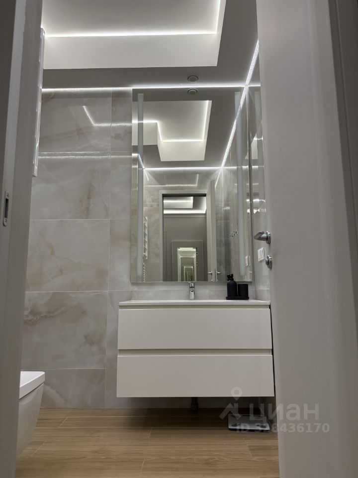 2-комнатная квартира, 63 м² — фотография 2