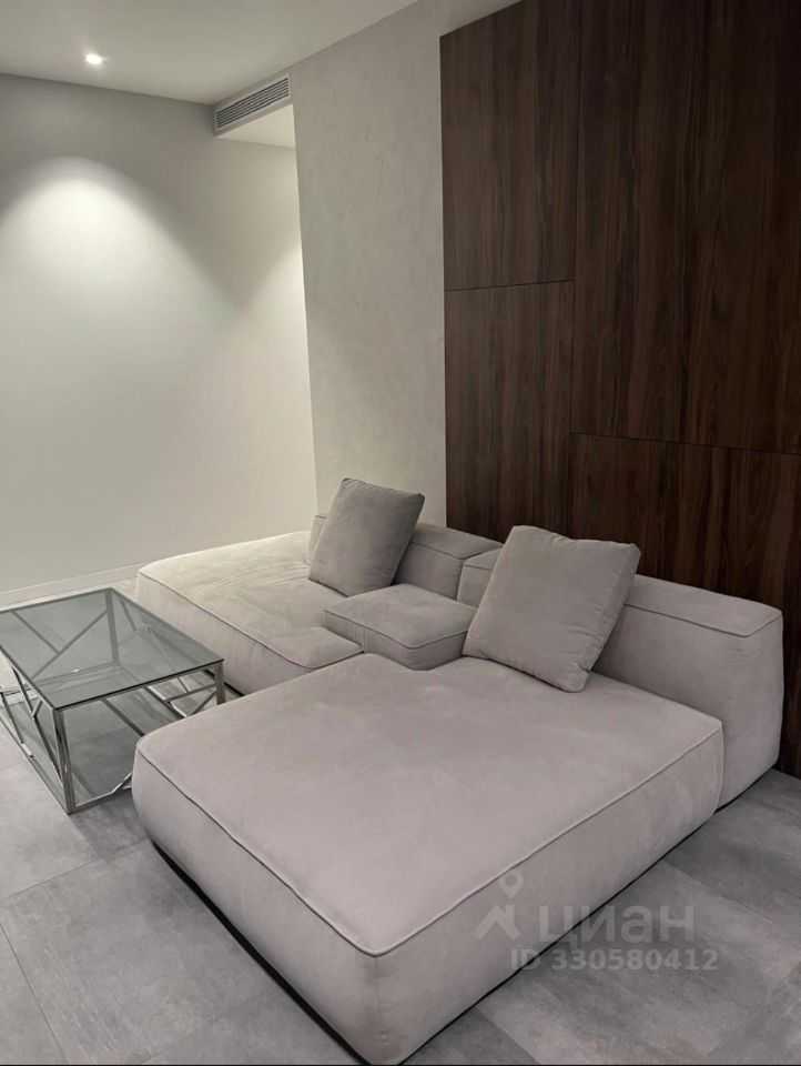 2-комнатная квартира, 71 м² — фотография 3