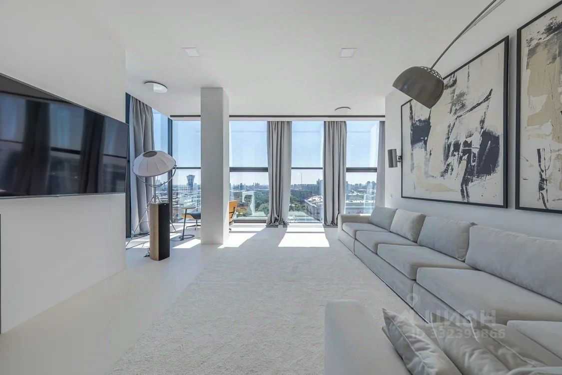 3-комнатная квартира, 213,6 м² — фотография 2