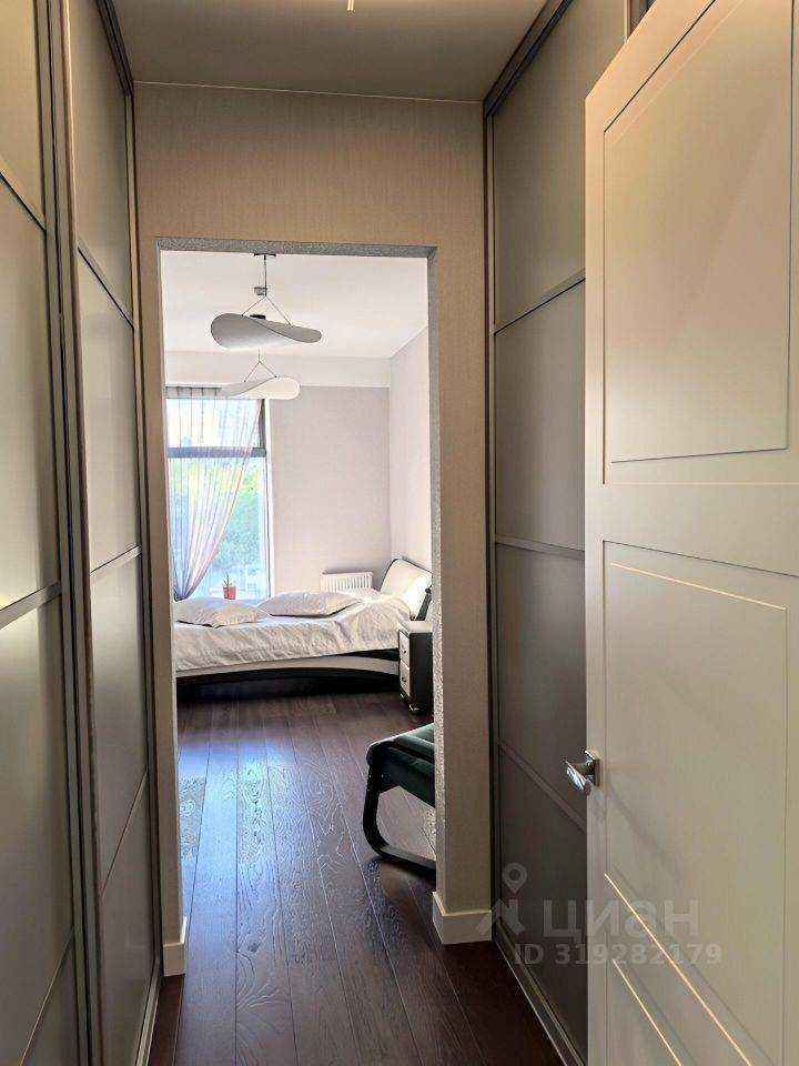 2-комнатная квартира, 61 м² — фотография 2