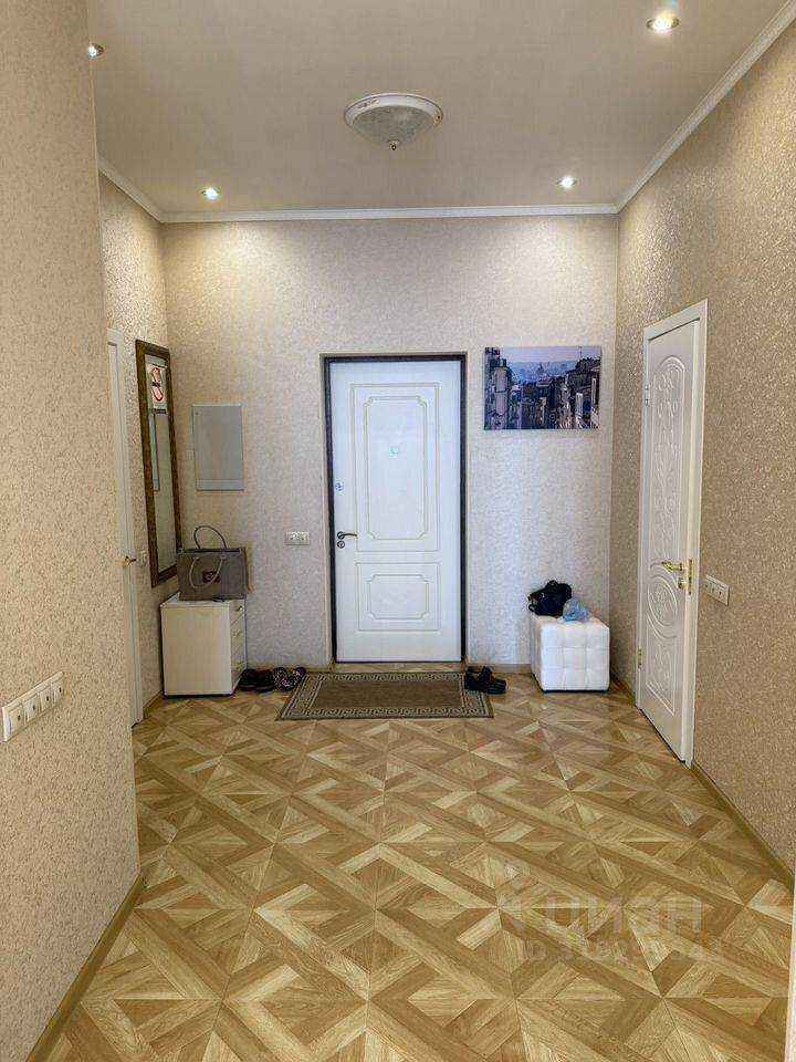 2-комнатная квартира, 76 м² — фотография 3