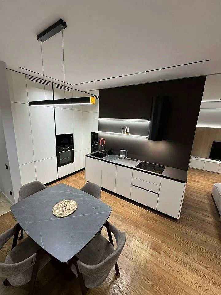 2-комнатная квартира, 58 м²
