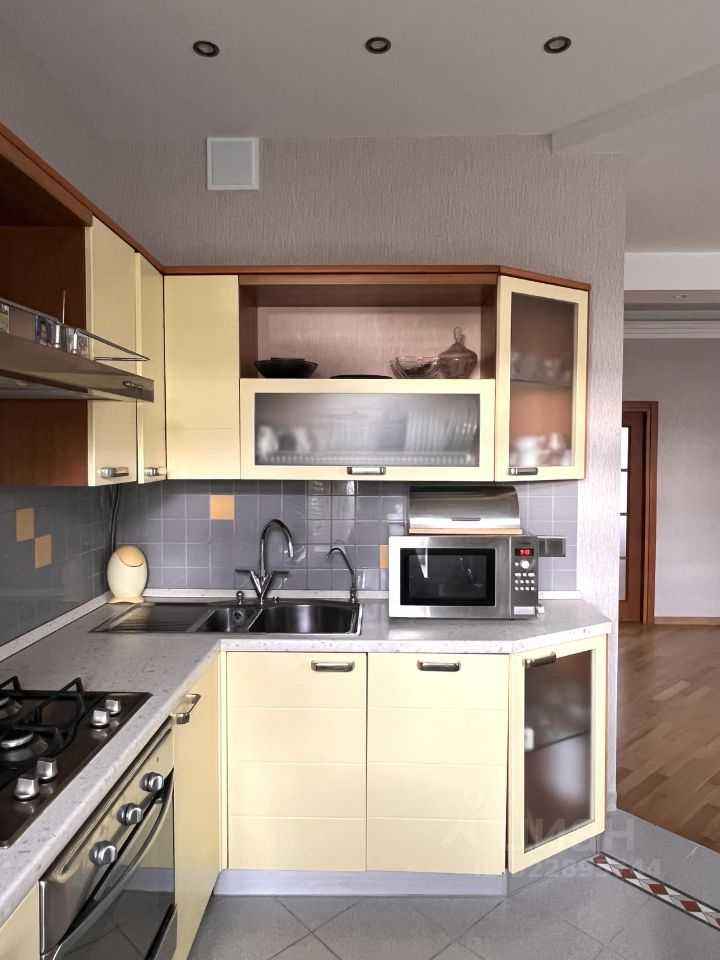 4-комнатная квартира, 84,5 м² — фотография 2