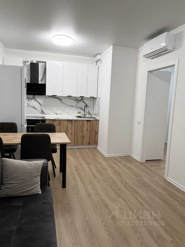 4-комнатная квартира, 72,7 м² — фотография 3
