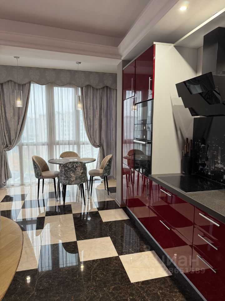 2-комнатная квартира, 80 м² — фотография 3