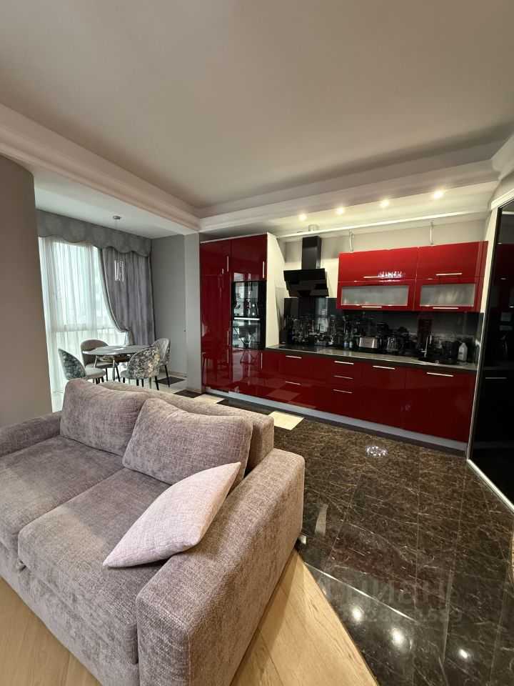 2-комнатная квартира, 80 м² — фотография 2