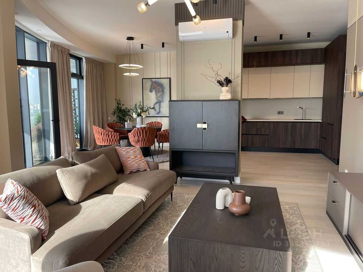 4-комнатная квартира, 166,7 м² — фотография 2
