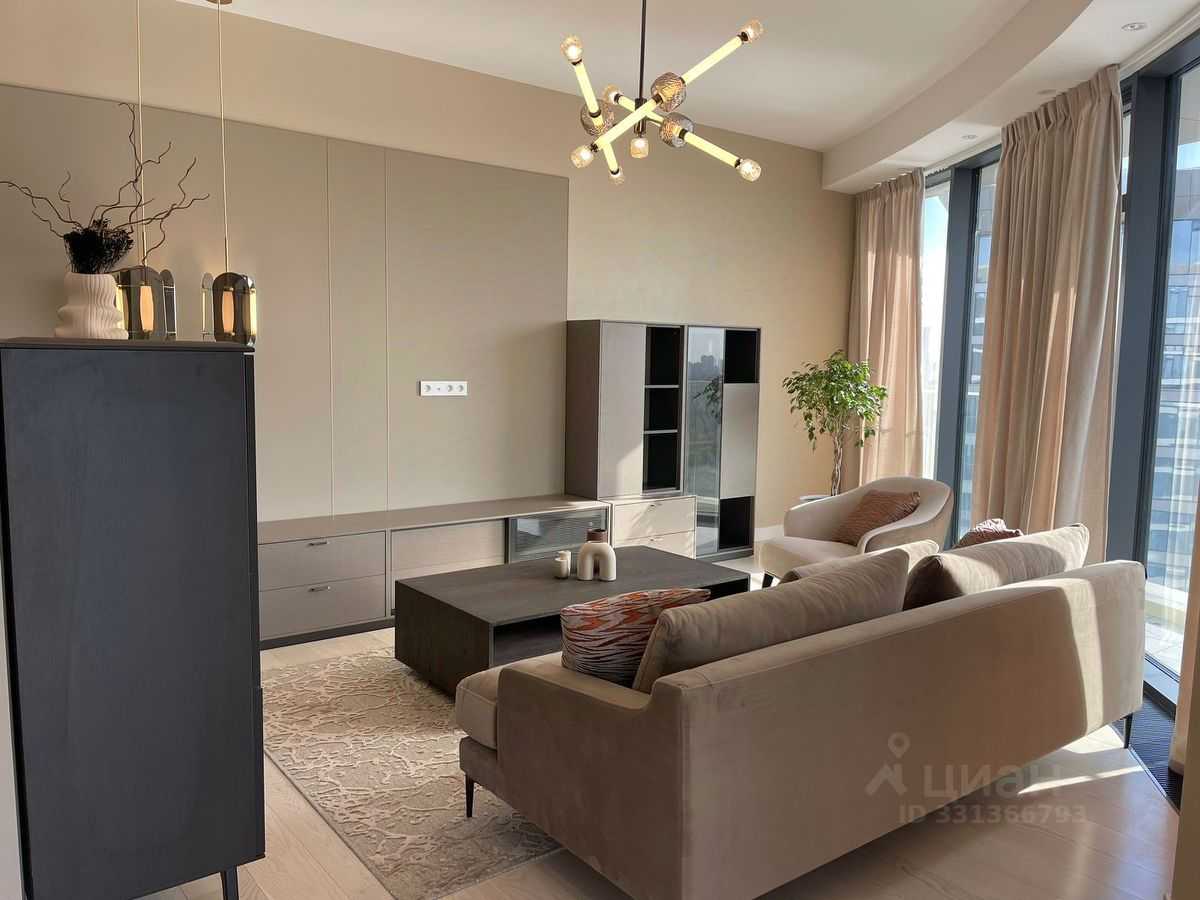 4-комнатная квартира, 166,7 м²