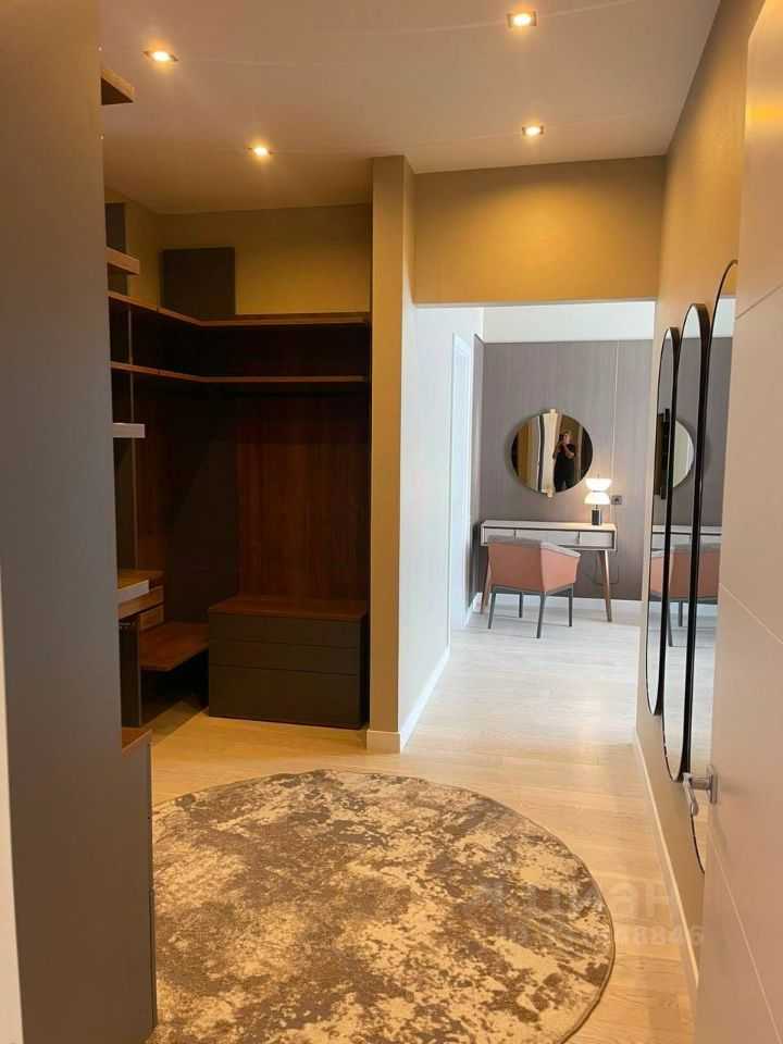 4-комнатная квартира, 180 м² — фотография 3