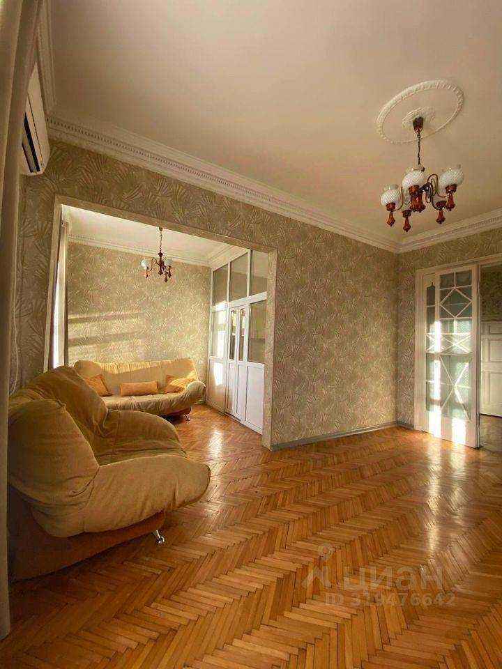2-комнатная квартира, 67 м² — фотография 3