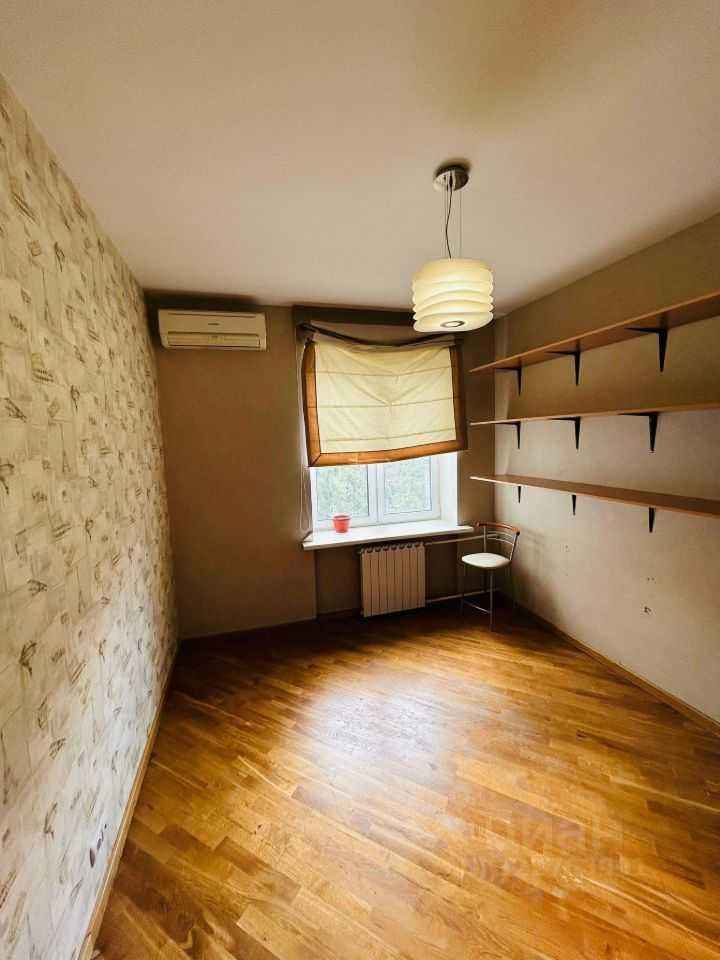 4-комнатная квартира, 110 м² — фотография 3