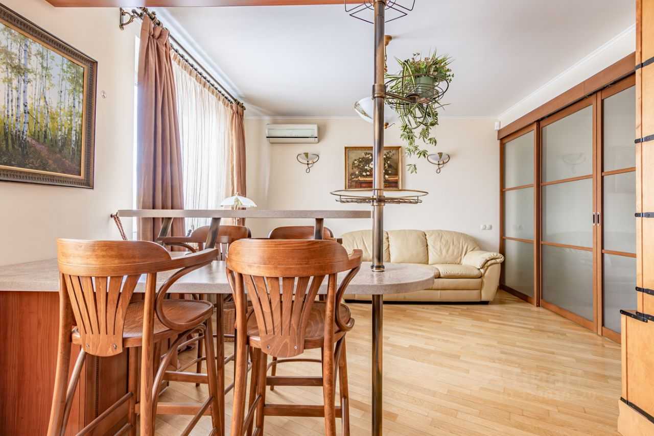 4-комнатная квартира, 133 м² — фотография 3