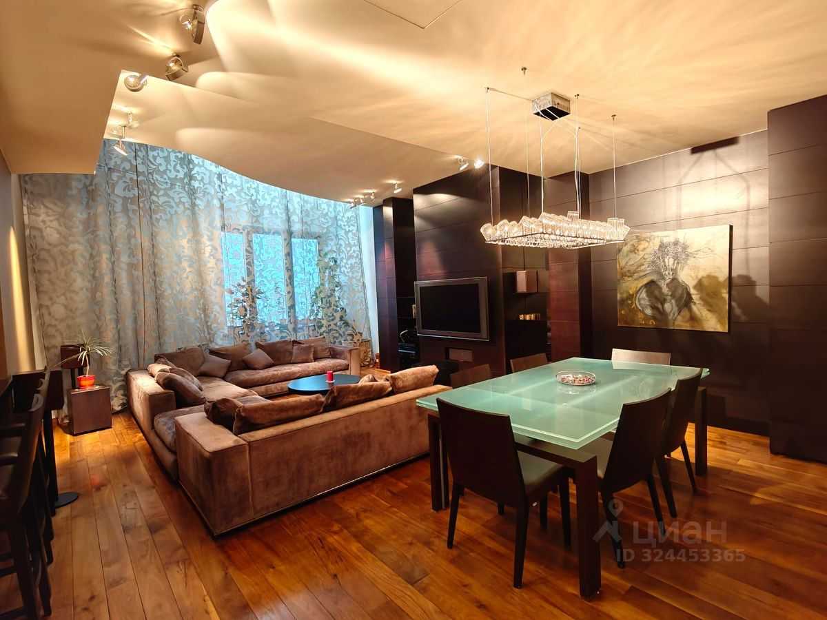 5-комнатная квартира, 300 м² — фотография 2
