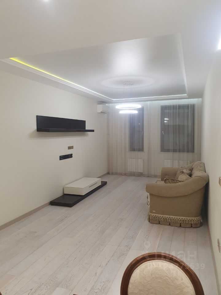 1-комнатная квартира, 70 м² — фотография 3