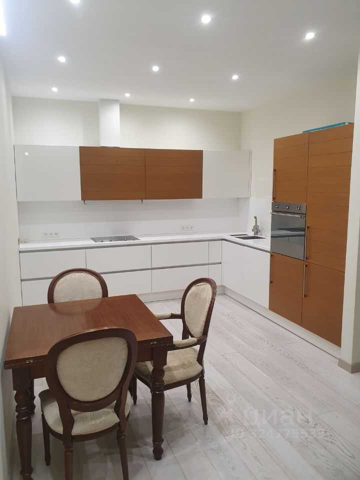 1-комнатная квартира, 70 м²