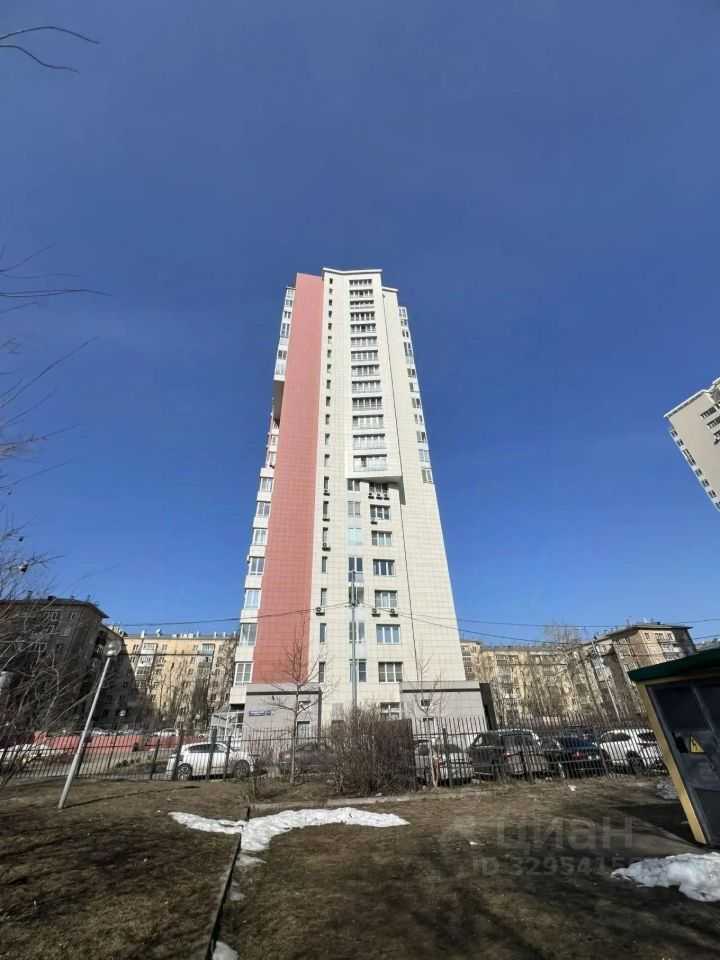 4-комнатная квартира, 130 м² — фотография 3
