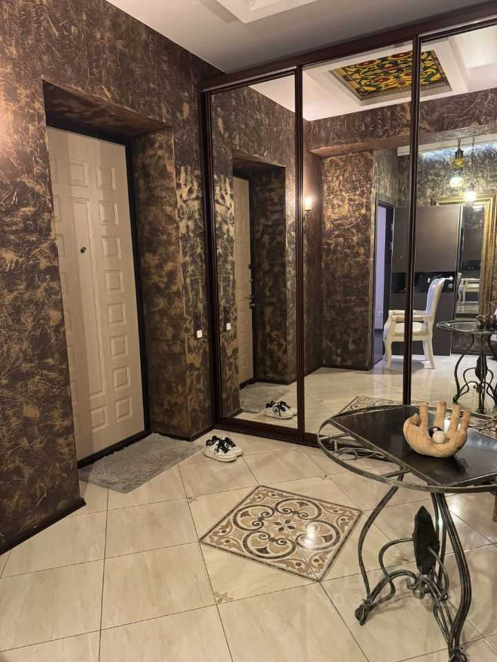 2-комнатная квартира, 64 м² — фотография 2